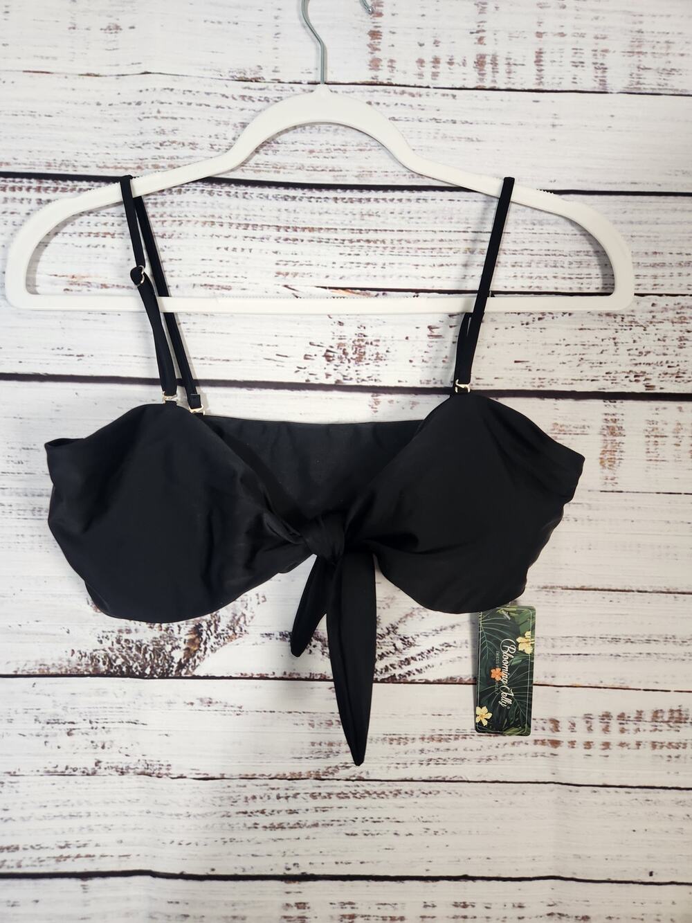 Blooming Jelly Sold Black knot tie solid black bikini top size Medium